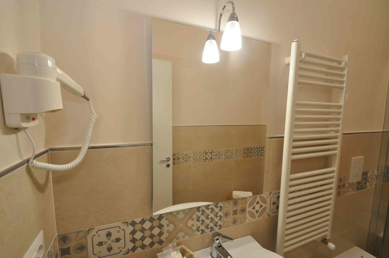 살레르노 Residenza Eleonora B&B 외부 사진