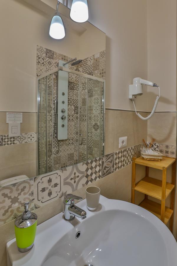 살레르노 Residenza Eleonora B&B 외부 사진