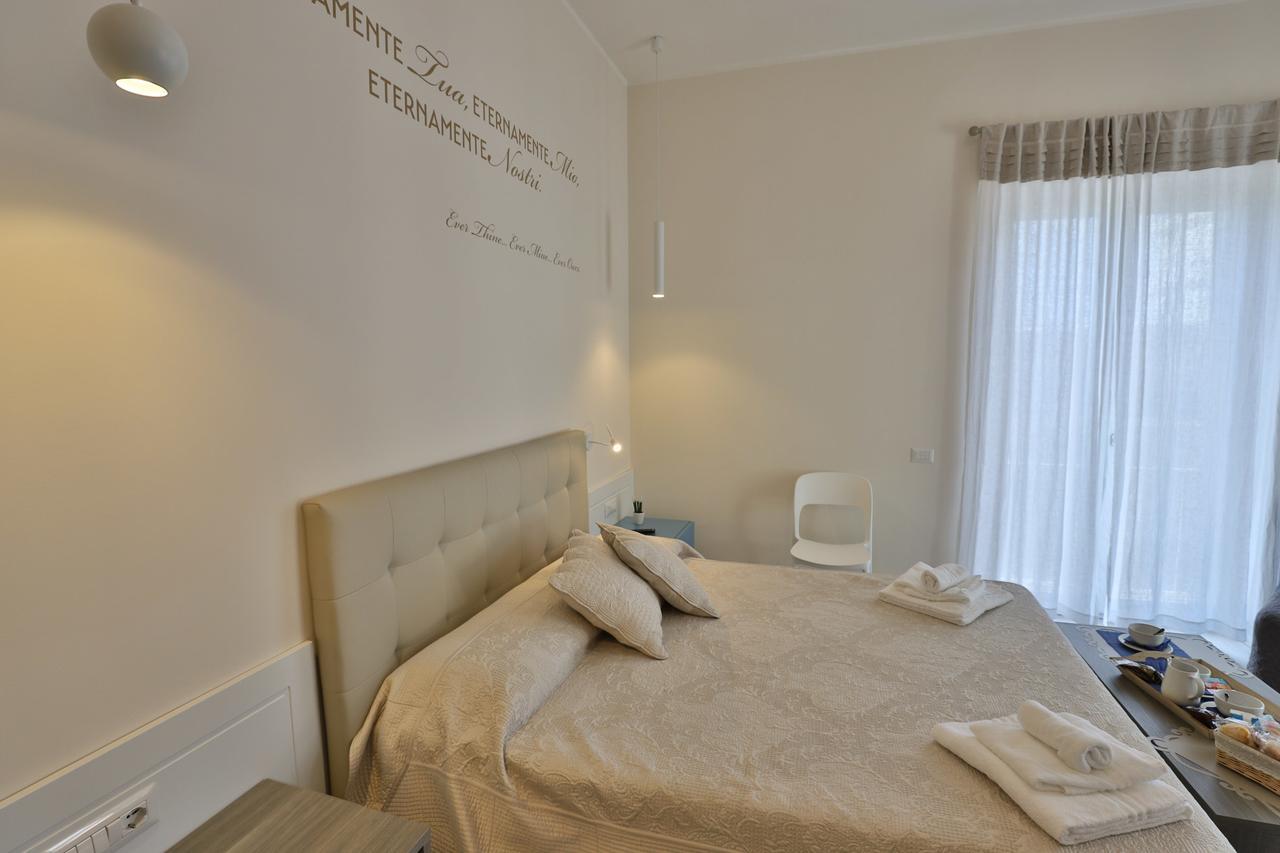 살레르노 Residenza Eleonora B&B 외부 사진