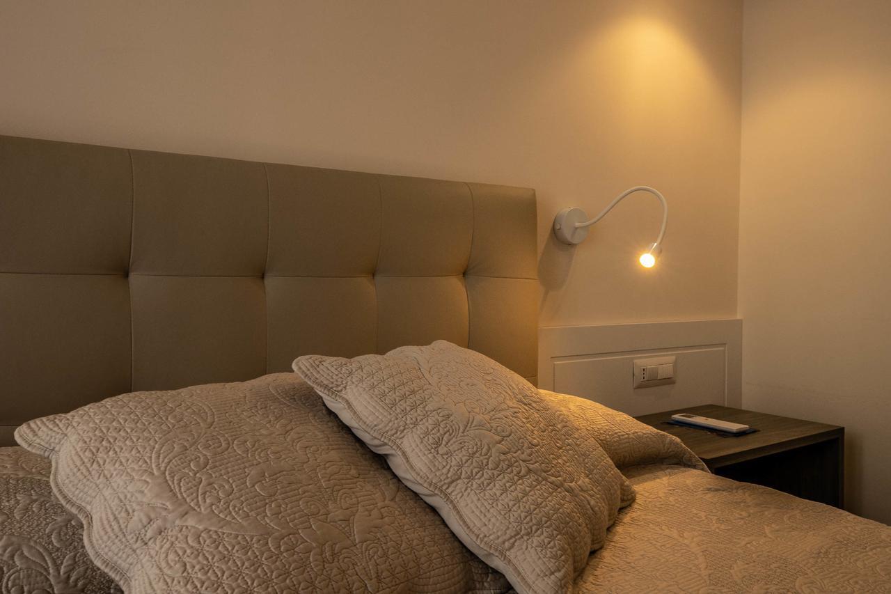 살레르노 Residenza Eleonora B&B 외부 사진